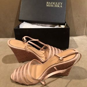 Badgley Mischka peep-toe wedges
